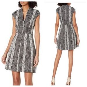 Halston Heritage CAP SLEEVE COCKTAIL DRESS IN BLACK/ CREAM LINEAR DOT PRINT